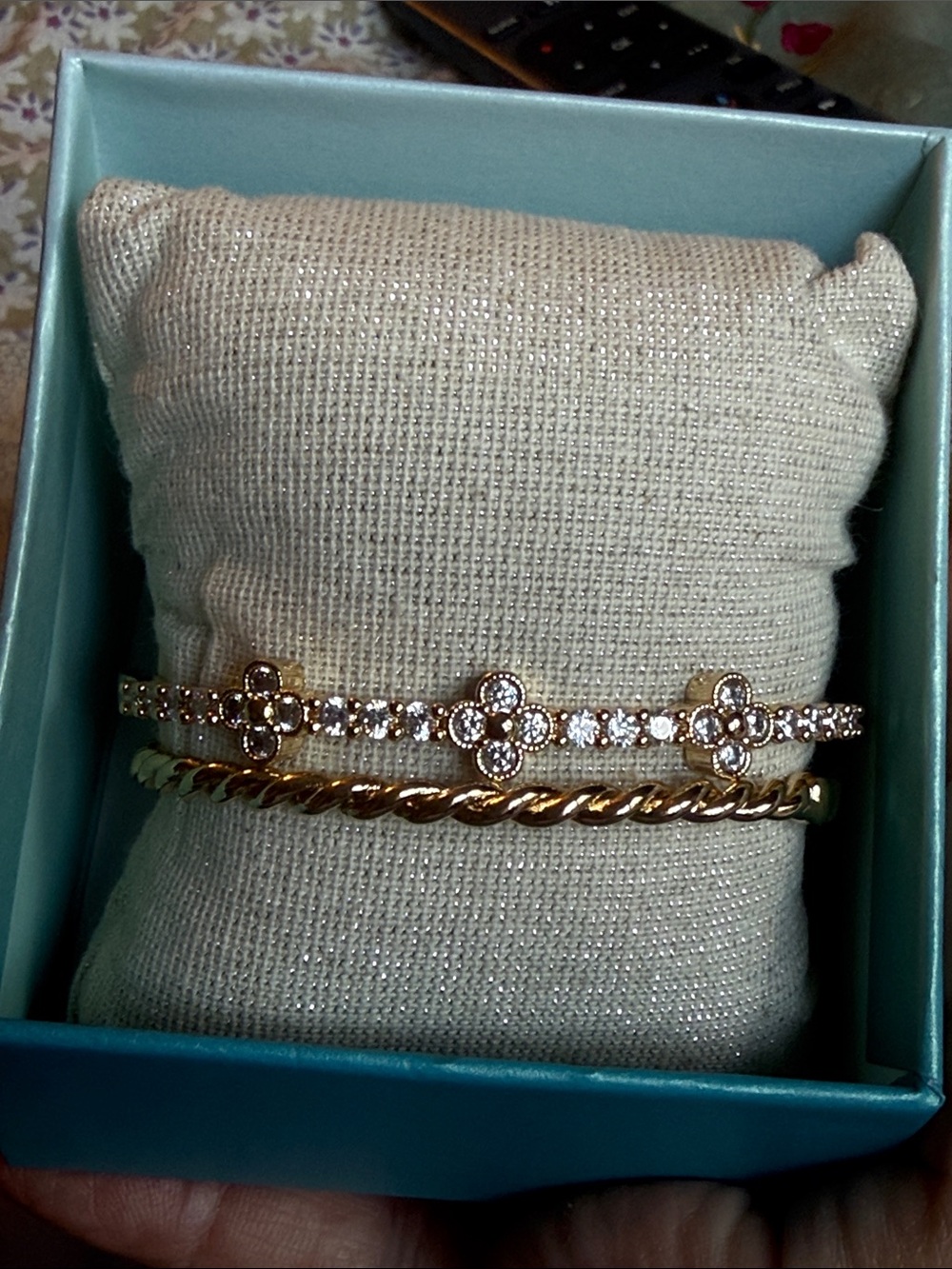 Gold tone Floral Crystal Bracelet Set - Women Jewelry new never worn